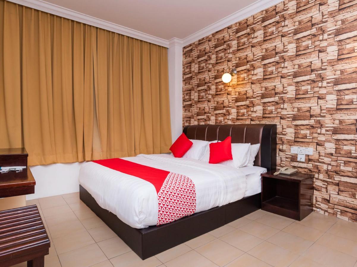 Super Oyo 1114 Neo Pegasus Hotel Segamat Ngoại thất bức ảnh