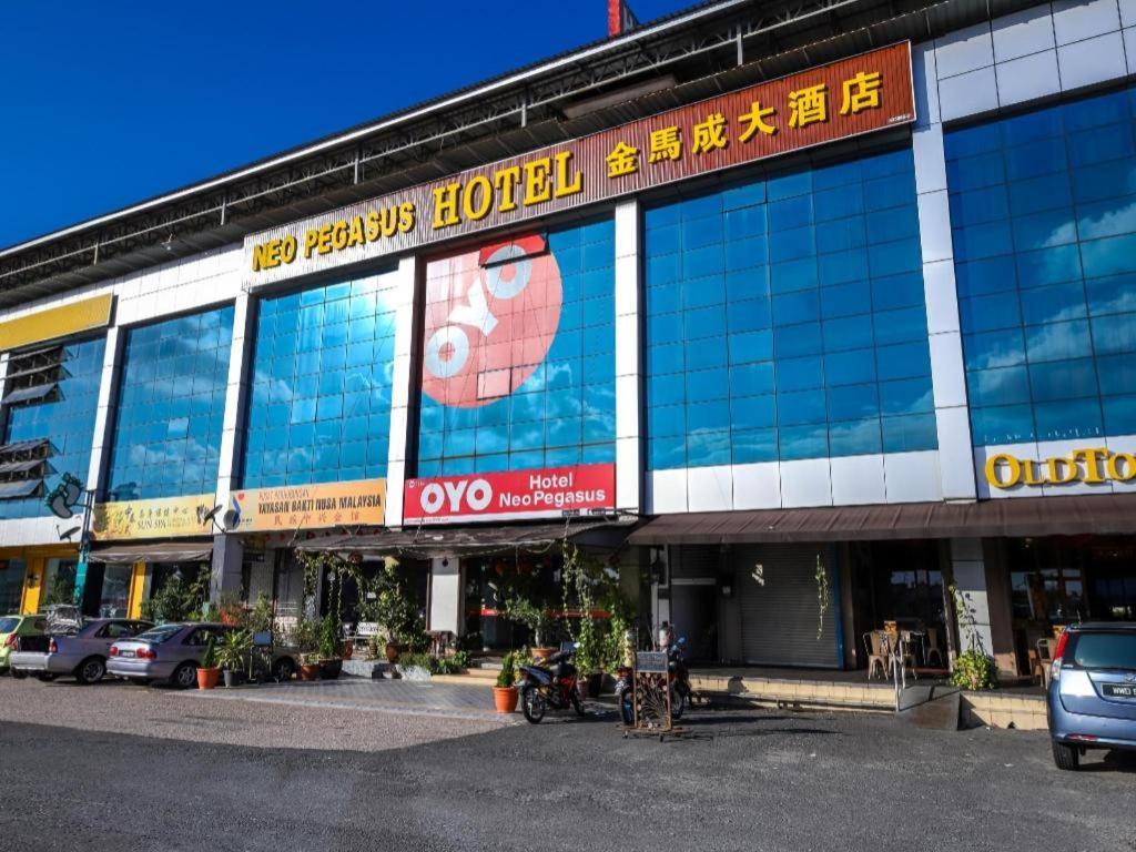 Super Oyo 1114 Neo Pegasus Hotel Segamat Ngoại thất bức ảnh