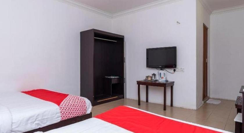 Super Oyo 1114 Neo Pegasus Hotel Segamat Ngoại thất bức ảnh