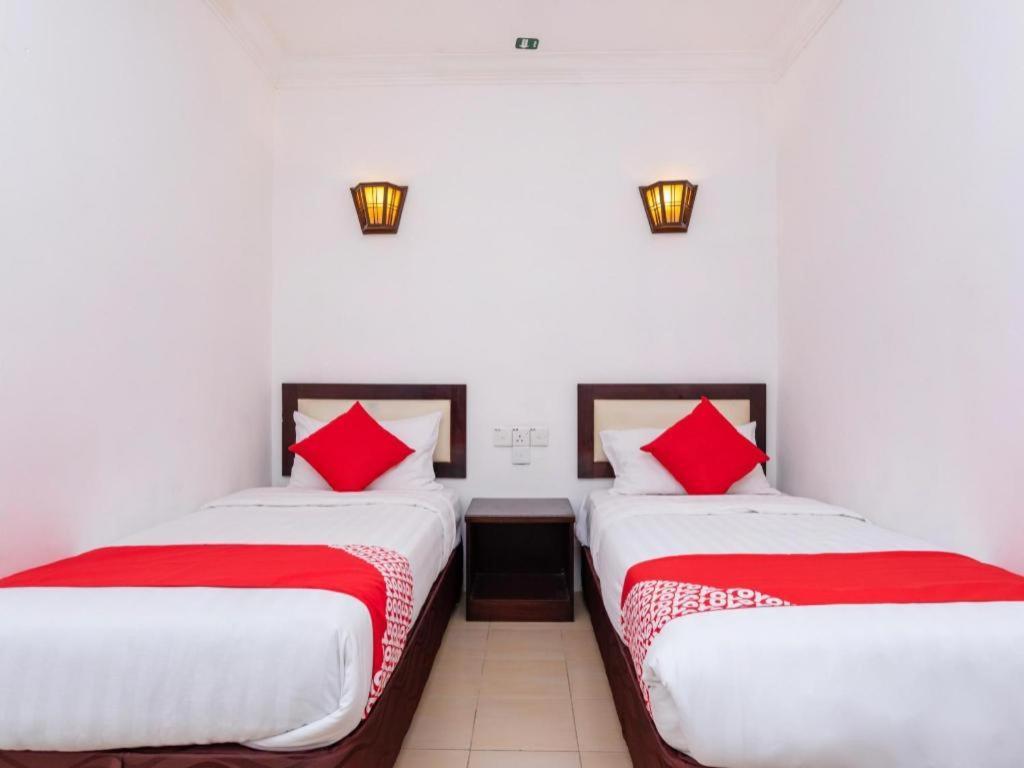 Super Oyo 1114 Neo Pegasus Hotel Segamat Ngoại thất bức ảnh