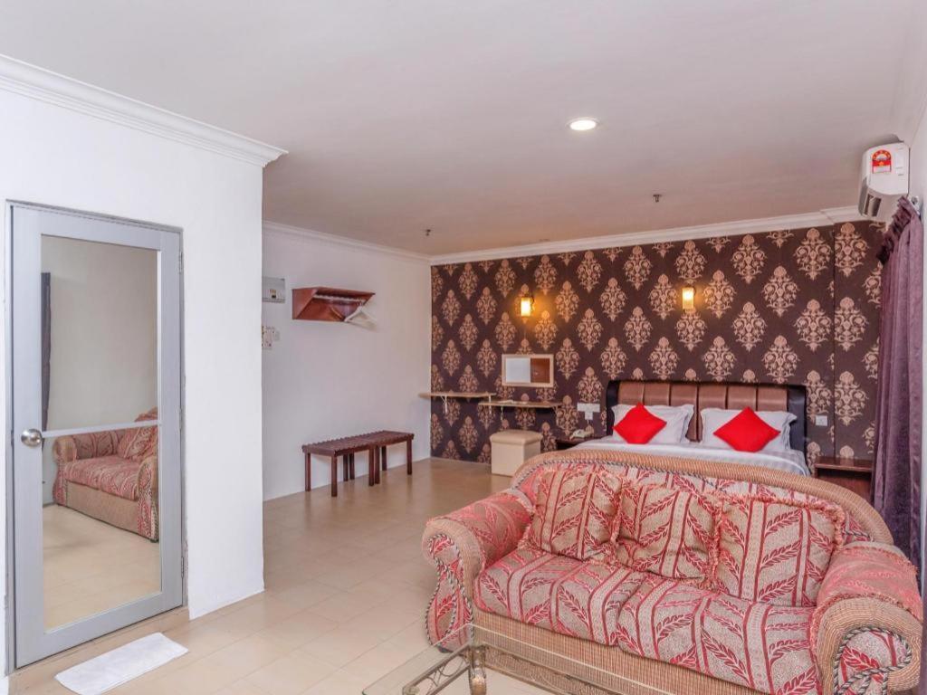 Super Oyo 1114 Neo Pegasus Hotel Segamat Ngoại thất bức ảnh