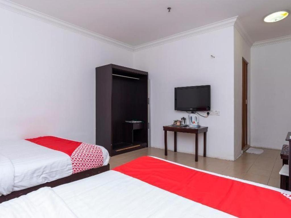 Super Oyo 1114 Neo Pegasus Hotel Segamat Ngoại thất bức ảnh