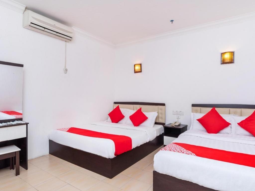 Super Oyo 1114 Neo Pegasus Hotel Segamat Ngoại thất bức ảnh