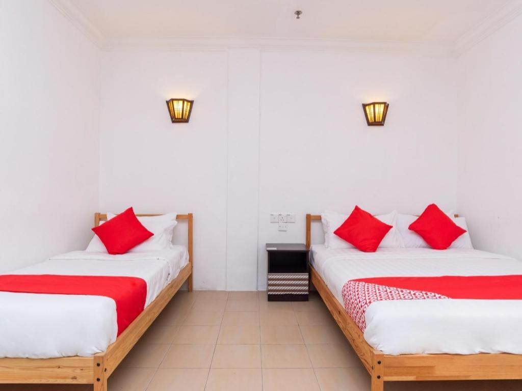 Super Oyo 1114 Neo Pegasus Hotel Segamat Ngoại thất bức ảnh