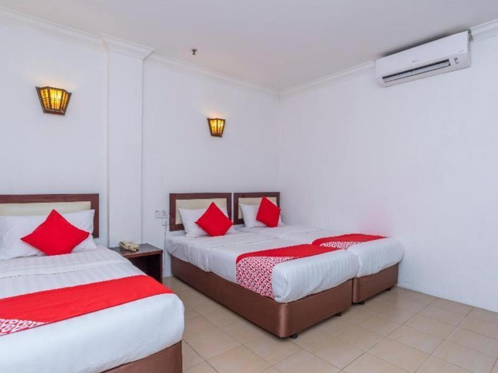 Super Oyo 1114 Neo Pegasus Hotel Segamat Ngoại thất bức ảnh